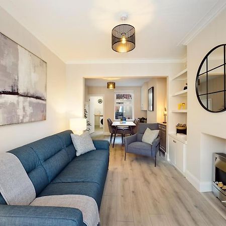 It'S Broadway Baby! Great House Close To City Centre 벨파스트 외부 사진