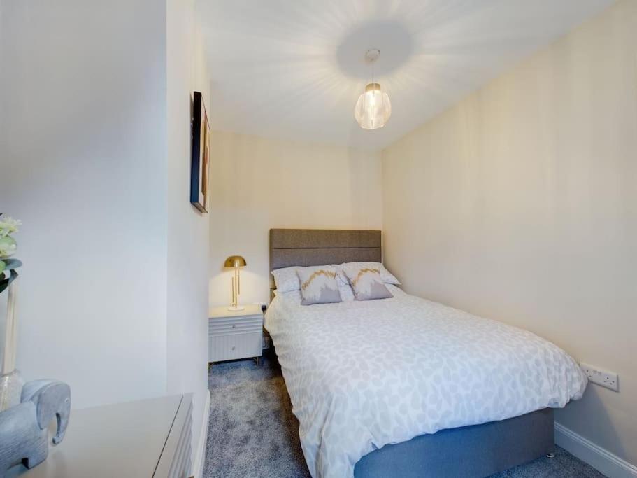 It'S Broadway Baby! Great House Close To City Centre 벨파스트 외부 사진