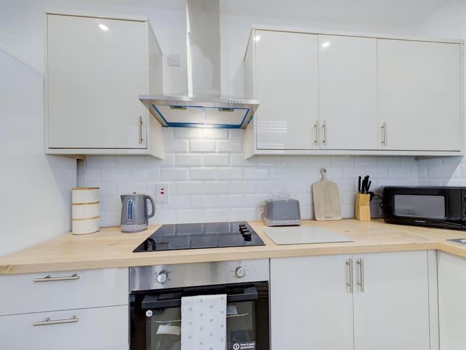 It'S Broadway Baby! Great House Close To City Centre 벨파스트 외부 사진