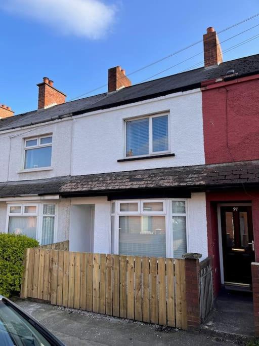 It'S Broadway Baby! Great House Close To City Centre 벨파스트 외부 사진